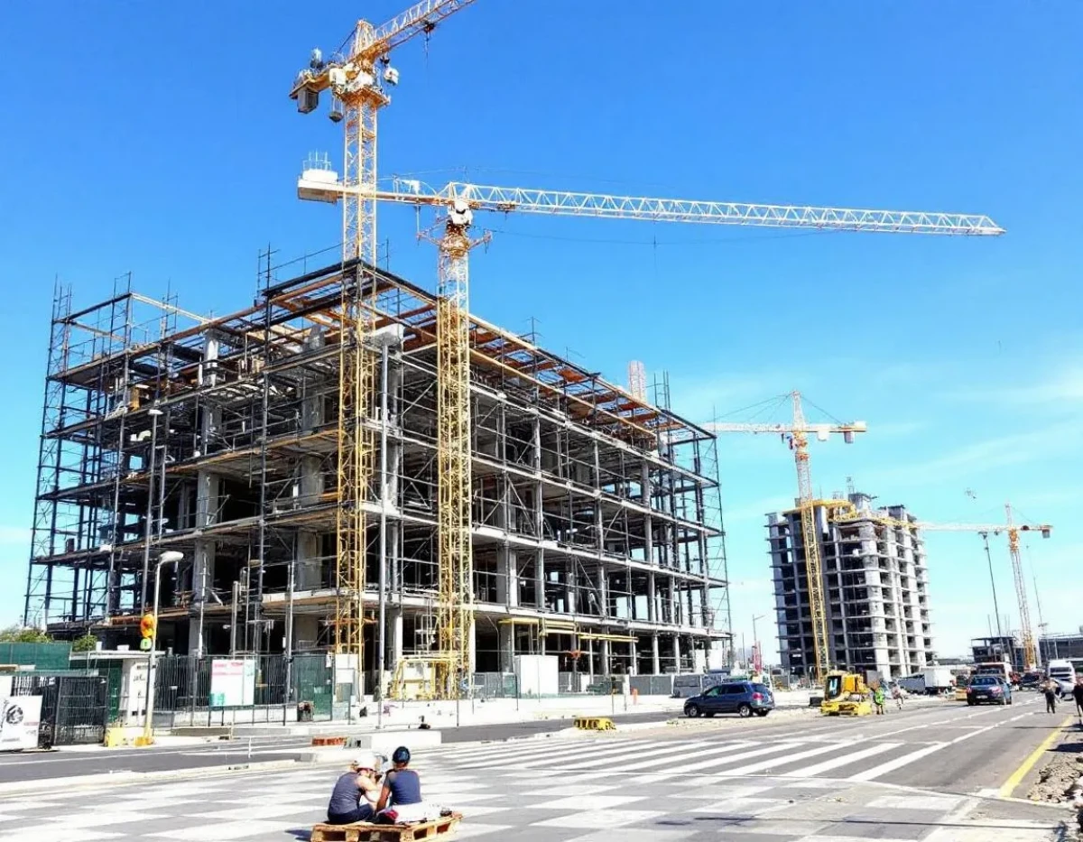 Décryptage des Nouveaux Défis du Droit de la Construction en 2025